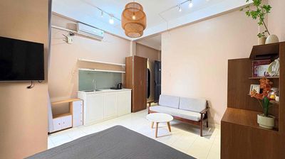 Homeowner rented a vintage studio in the middle of the county.