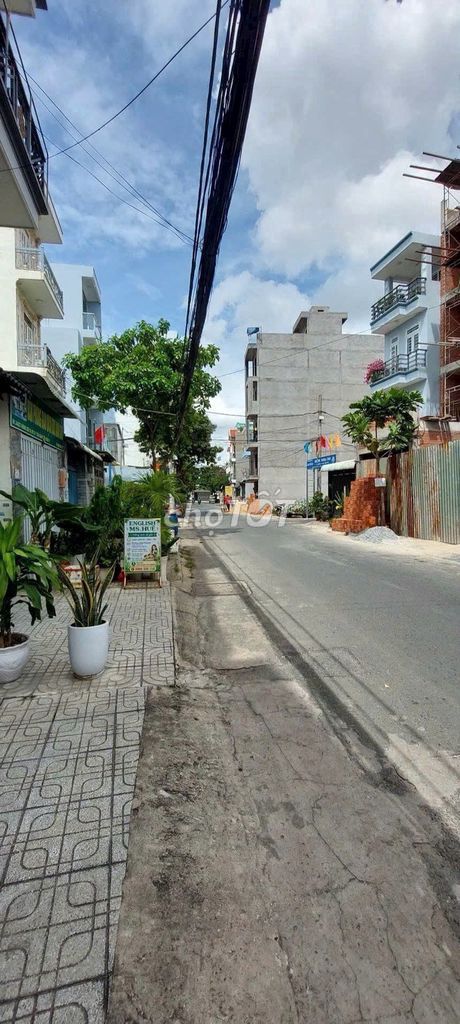 Rent a 340 Tân Chánh Hiệp 6 x 25 meters 3 floors 6 bedroom 6 toilet 6