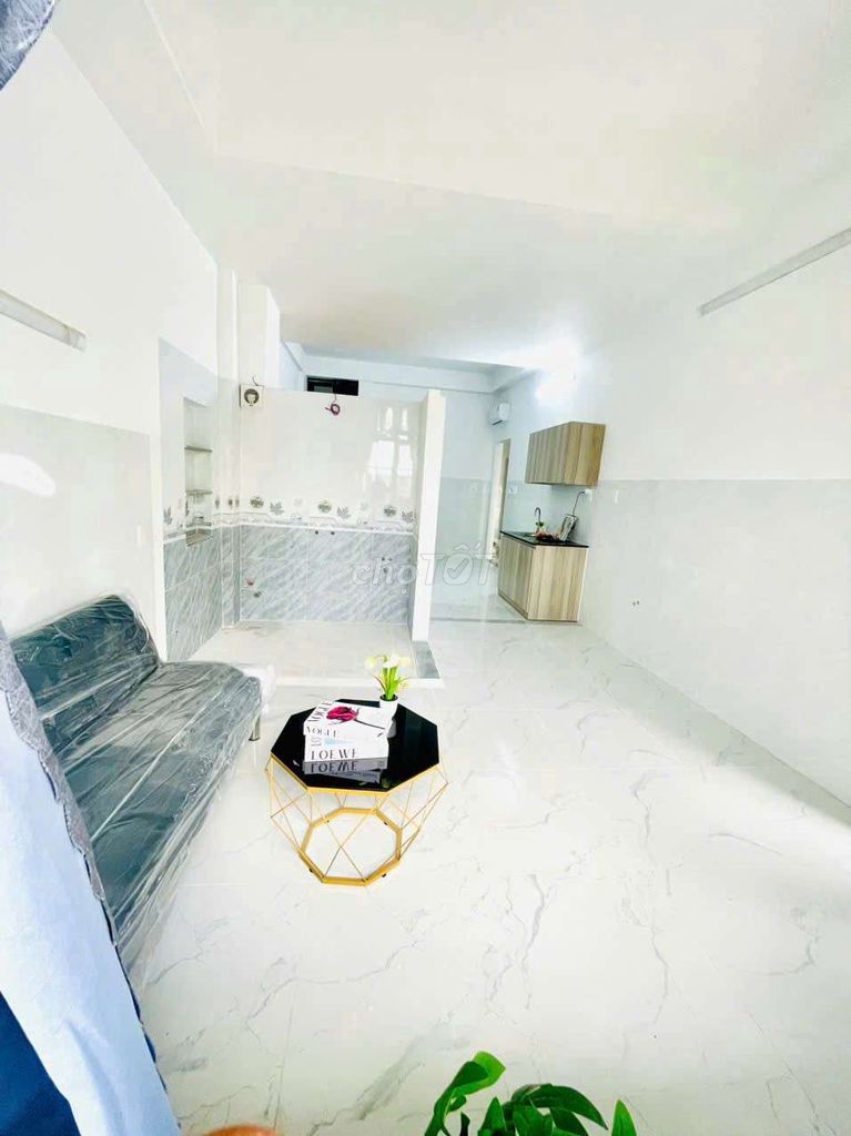 German Studio Bandol Full interior, Linh Đông Thue