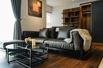 It's the owner who's renting his three-room apartment 2 Richmond City full interior for 17.5 million.