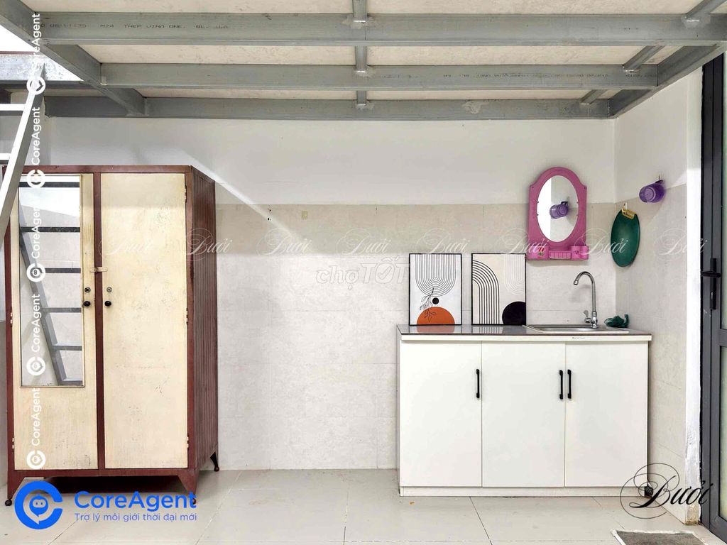 The free hotel is available with air conditioning, refrigerators - the new home, huit