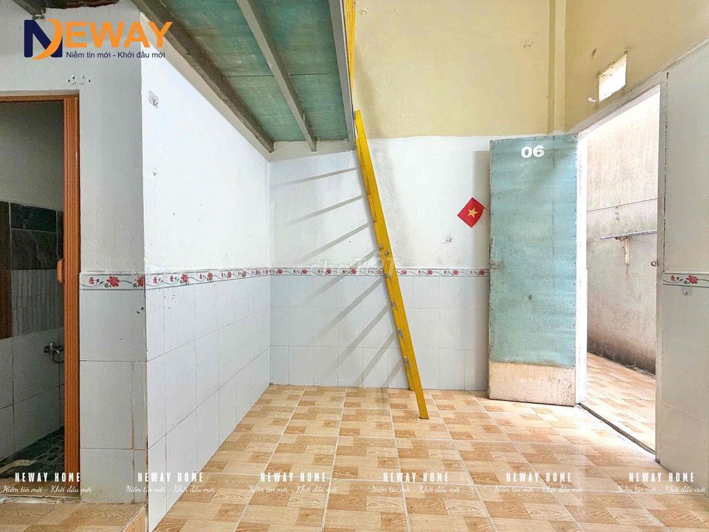 The cheap window room At 2 abs per four