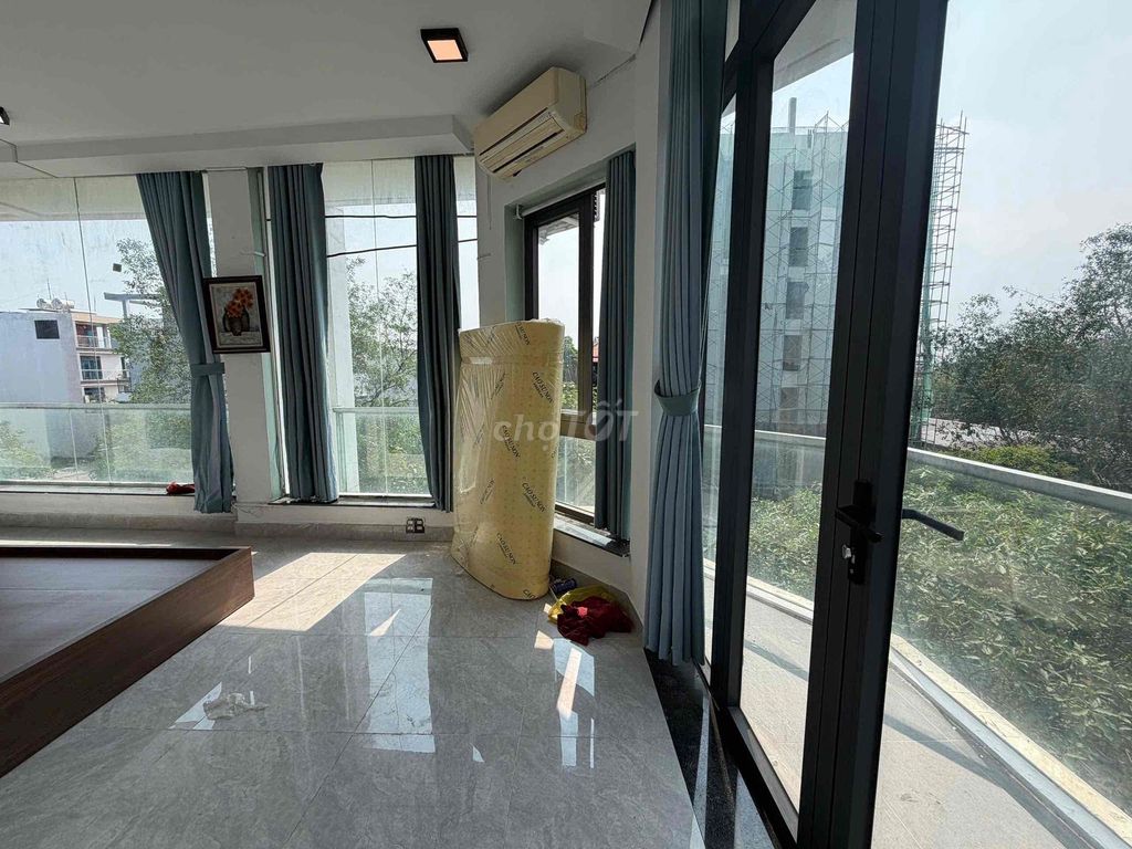 Opening the exclusive project with the broad balcony studio near Mart Mart