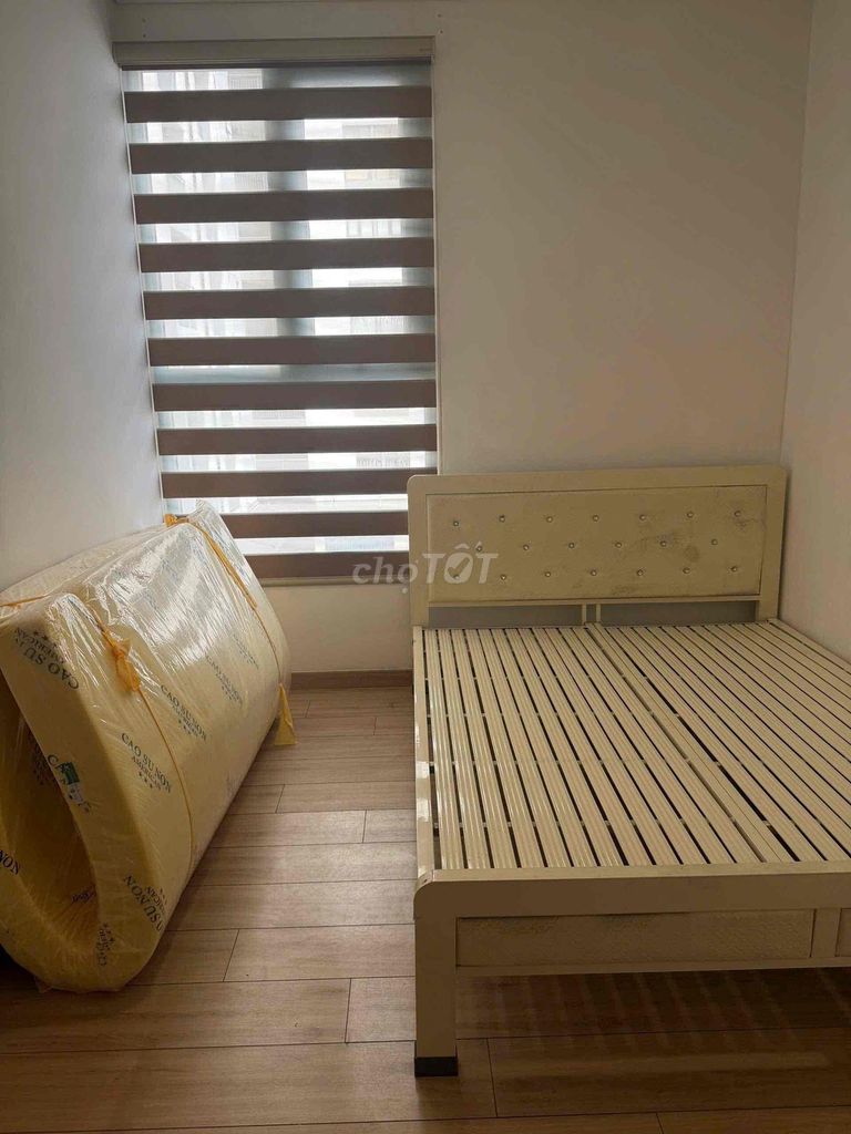Find you at Asianna apella, enough furniture, just go in