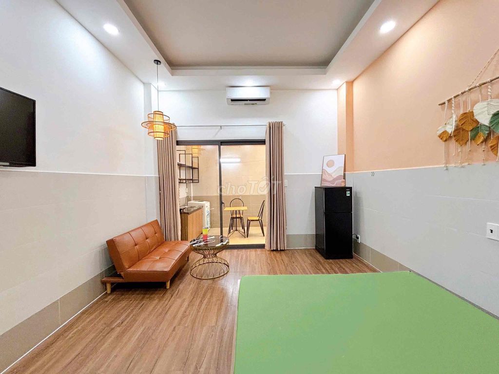 The High House - 45 m and 2 o'clock, a special bedroom.