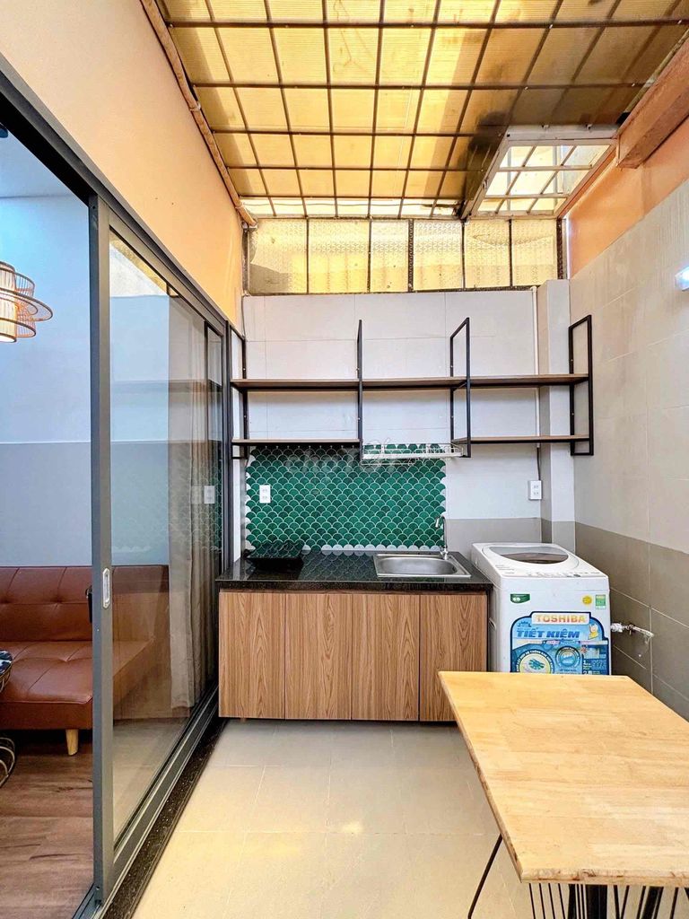 The High House - 45 m and 2 o'clock, a special bedroom.