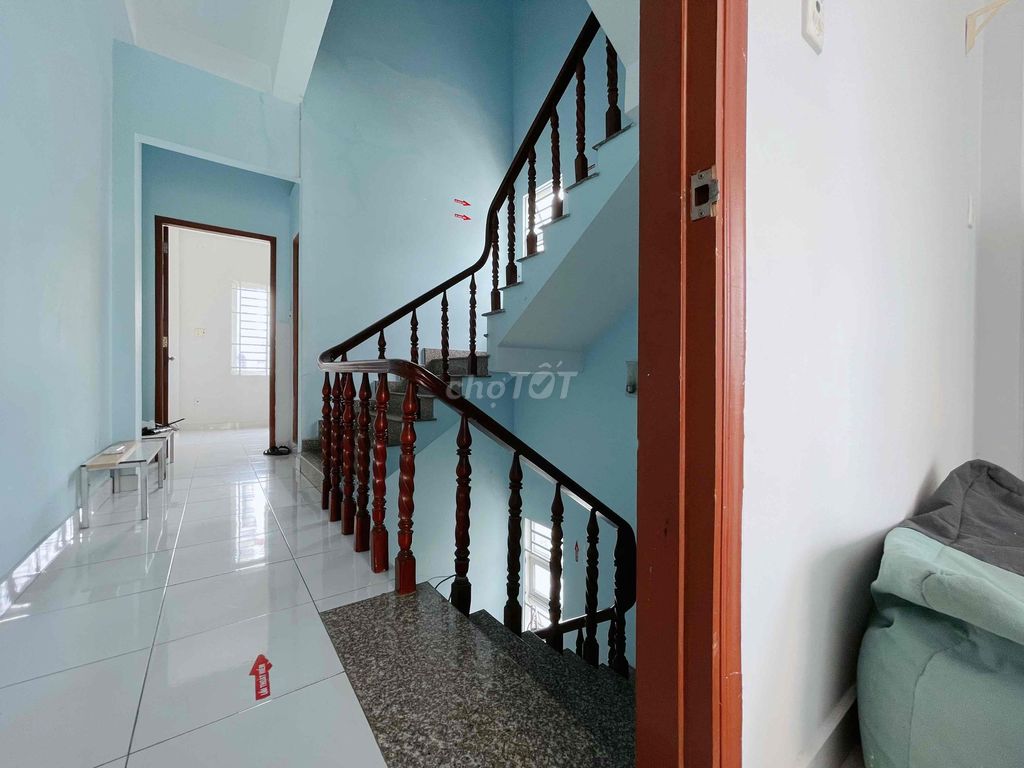 Rent a two-steal service room - 50-foot-wide balcony right next to base three.