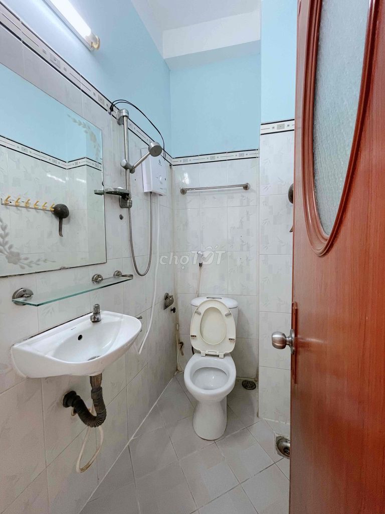 Rent a two-steal service room - 50-foot-wide balcony right next to base three.