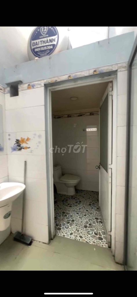 15 million - 4 x22 M - 2 upstairs - 4 bedrooms, mtkd Mã Lò, Bình Tân