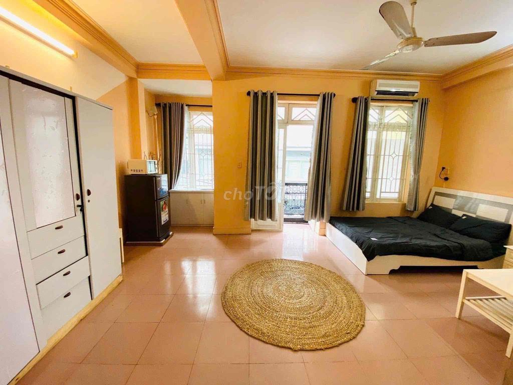 The studio apartment full of Nguyễn Đình Chiểu balcony furniture in 1.