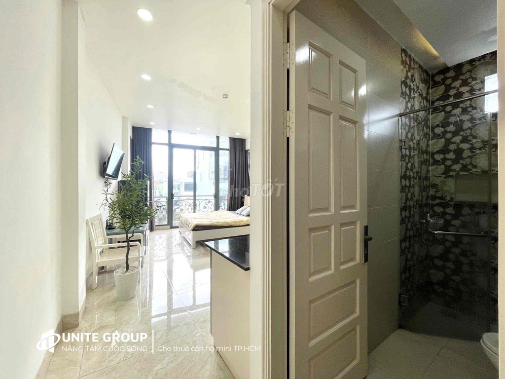 Rent the apartment Full of Free Glass at Phú Nhuận.