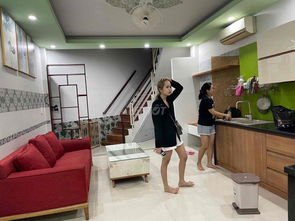 Houses for Rooms