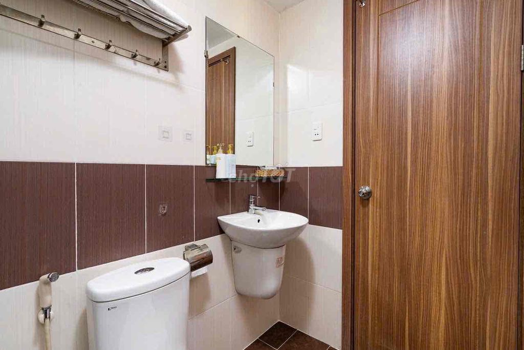 Go to Malila's Services apartment in the Third Reservation building of 18 rooms plus 1 mbmb.