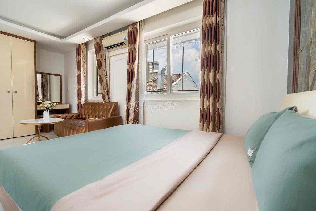 Go to Malila's Services apartment in the Third Reservation building of 18 rooms plus 1 mbmb.