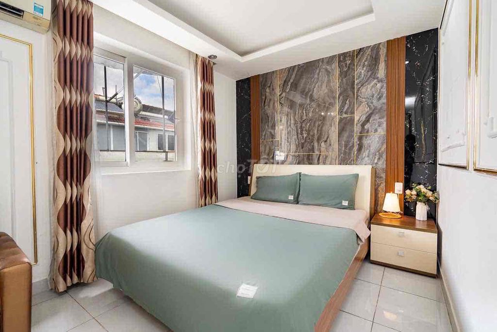 Go to Malila's Services apartment in the Third Reservation building of 18 rooms plus 1 mbmb.