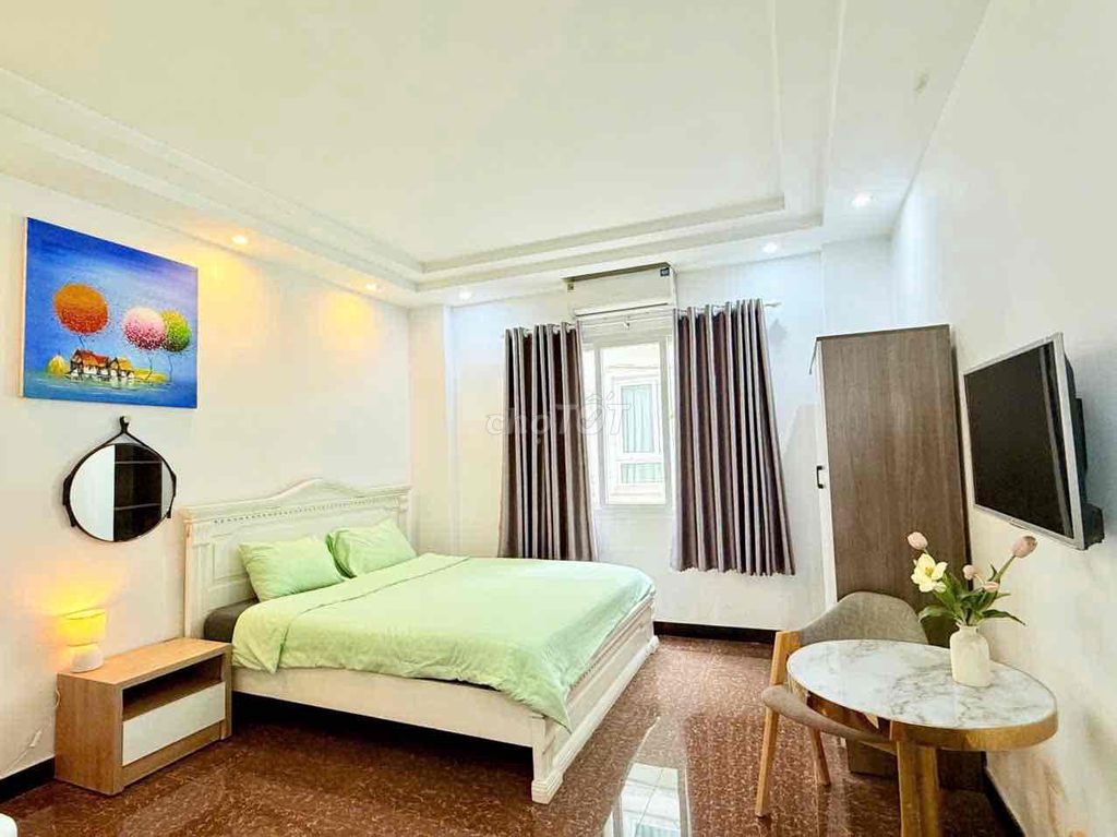 Go to Malila's Services apartment in the Third Reservation building of 18 rooms plus 1 mbmb.