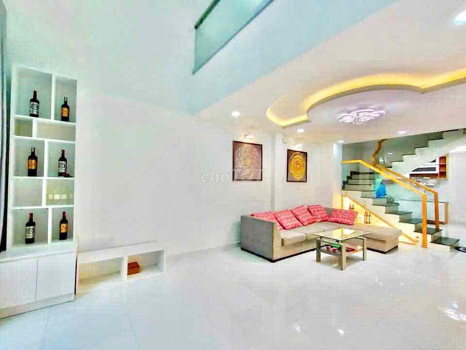 18 million-- 3 floors-- full interior, 6 bedroom-- Bùi Tư Toàn Alley, Bình Tân