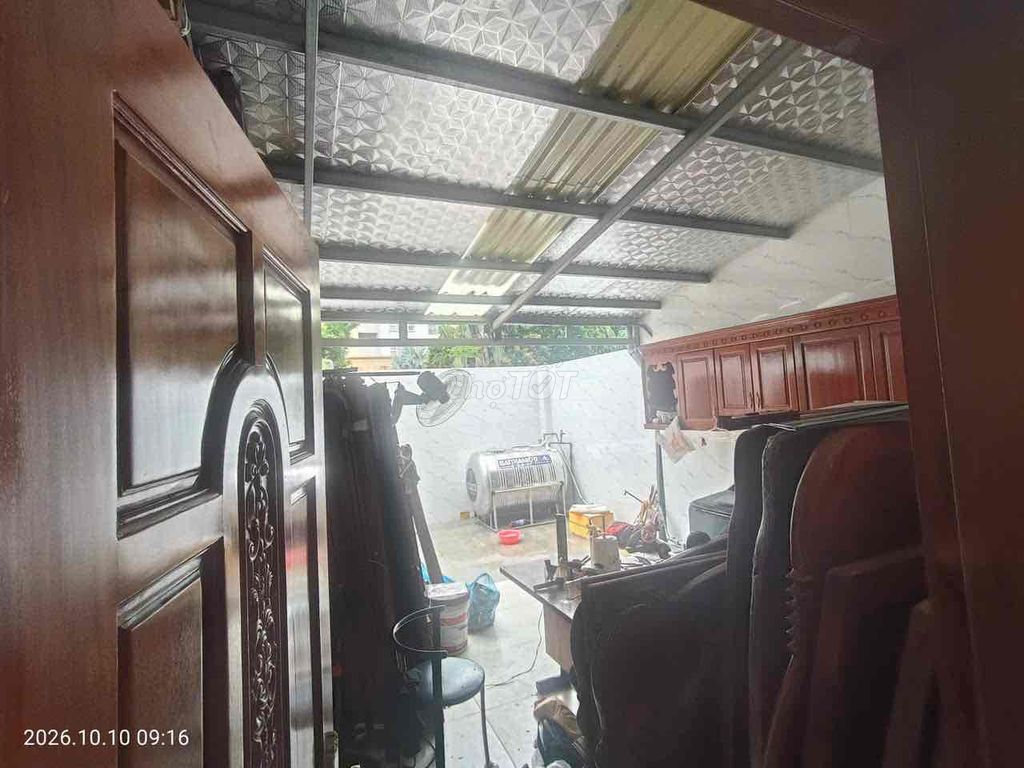 The owner of the 9th District Home, liên phường Long Trường 6 bedrooms 1 mb 6 w