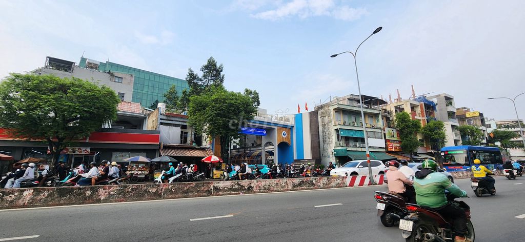 Renting Qq090 m2-15 million nearly to public college