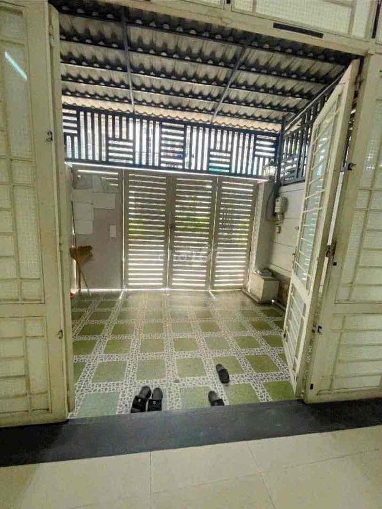 Libertian 14 Gò Vấp, 4 x16 3 blocks car sleeps in the house