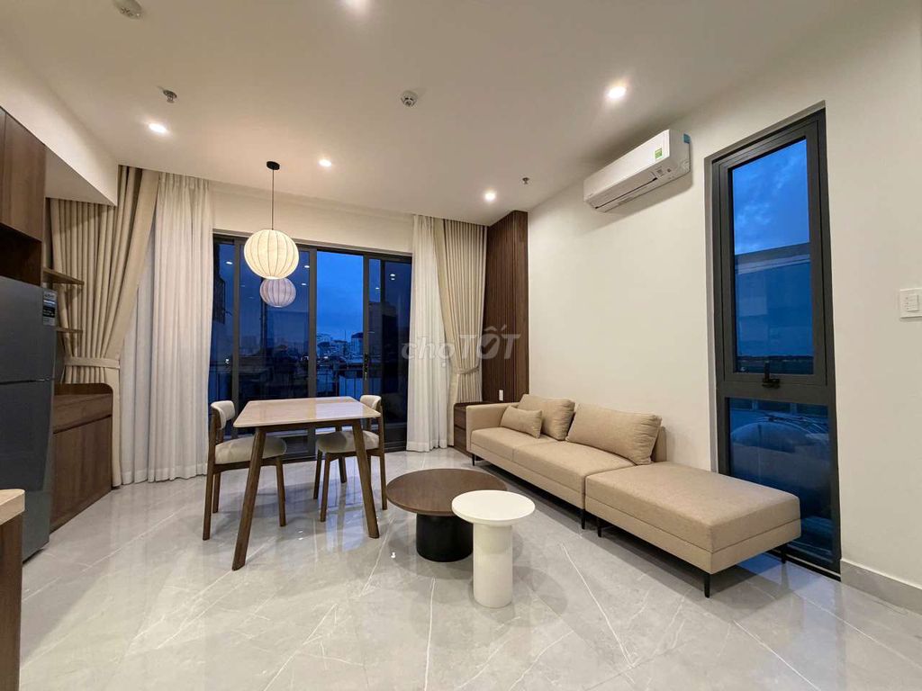 Open the service apartment immediately inside Tân Định.