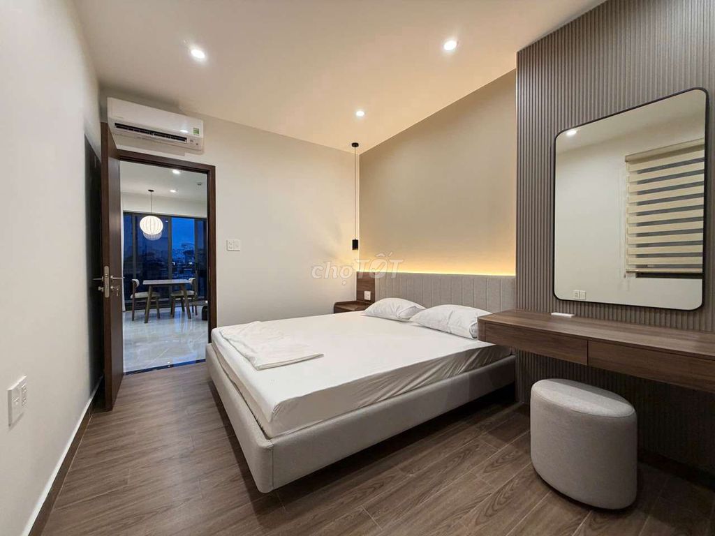 Open the service apartment immediately inside Tân Định.