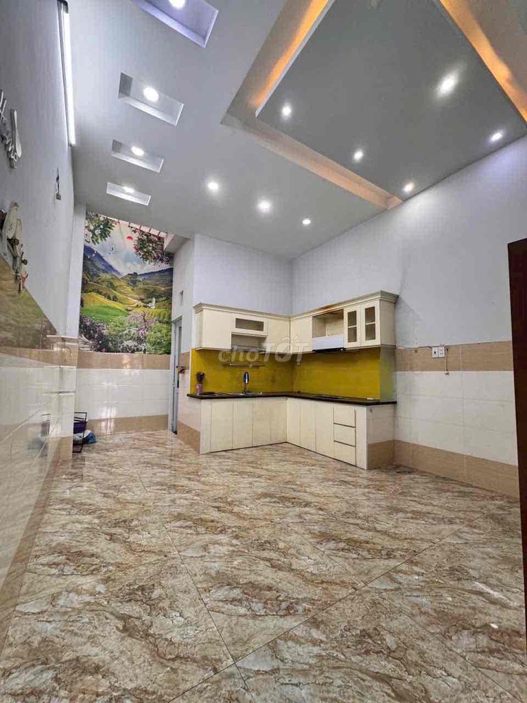 Rent us the 12th District Lit, 4th floor bedroom, 3 new alley toilets, 10 million armor refrigerators.