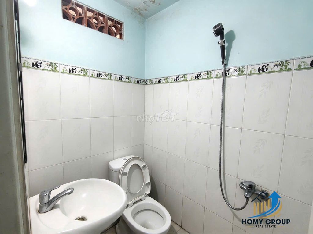 Close to the metro-Trường Thọ Thủ Đức station. Two bedrooms. A bathroom.