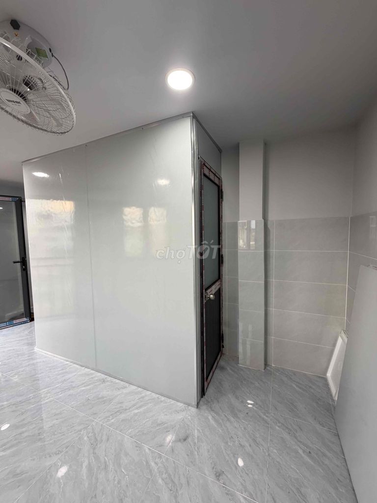 Rent a new house built in the heart of X-ray, Bình Thạnh.