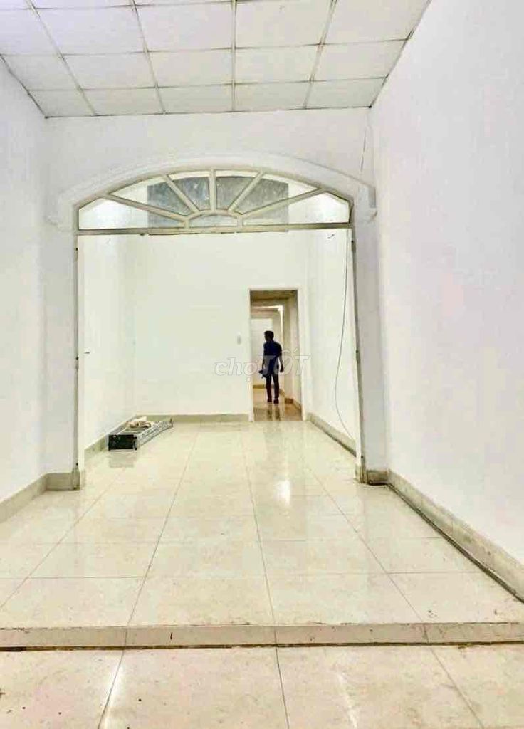 Rent a Lê Lư cash house near H.Q. Mountain, 3/3 meters, 8.5 million