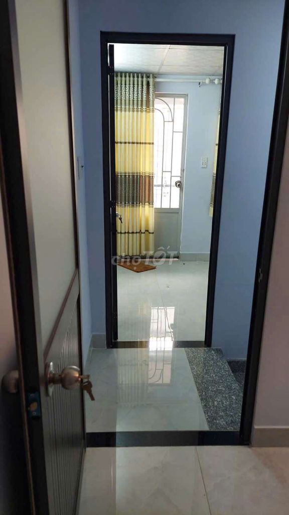 The whole house is nice, cheap, two bedrooms with air conditioning, p. The Eastern Society.