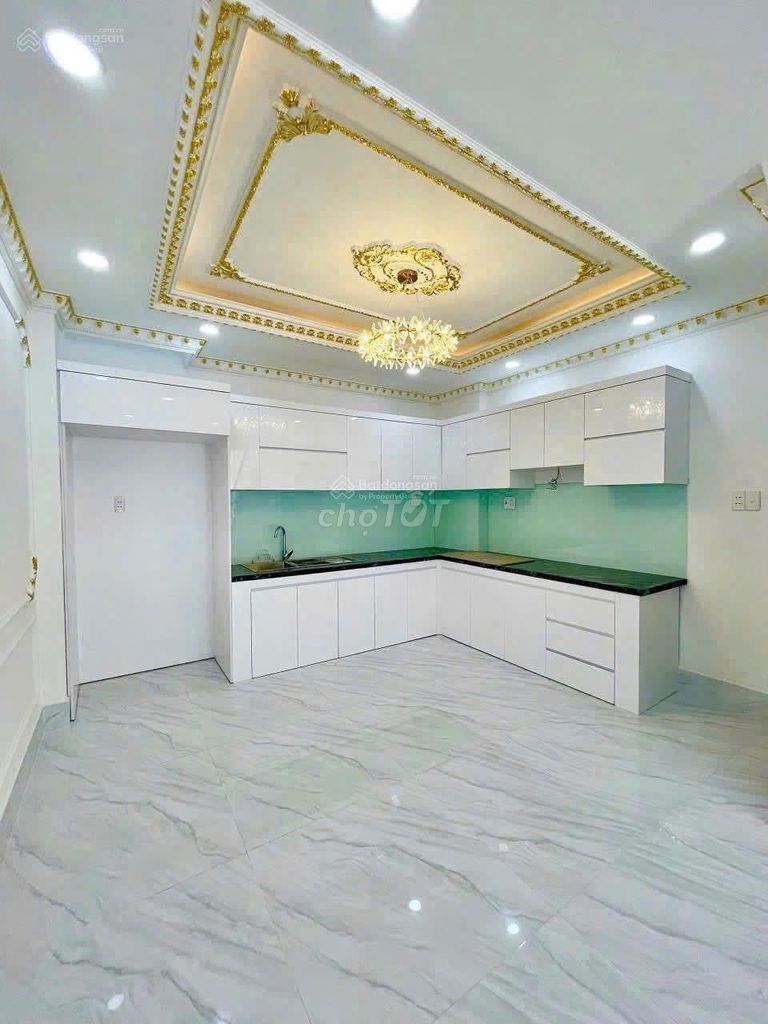 Close home metro level four, bedroom five, alley car, full interior at+vpct