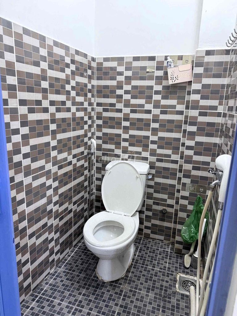 Rent the entire district of 3 3 bedrooms, 3 Tolet + rooftop