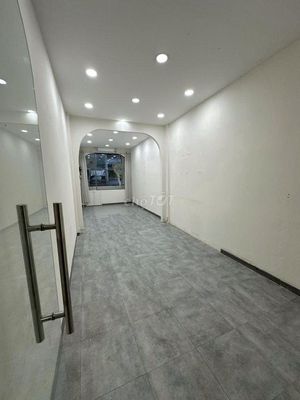 Rent a Nguyễn Thiện Thuật District 3, 3 X14 M NM 3 floor for 30 million