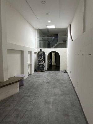 Rent a Nguyễn Thiện Thuật District 3, 3 X14 M NM 3 floor for 30 million