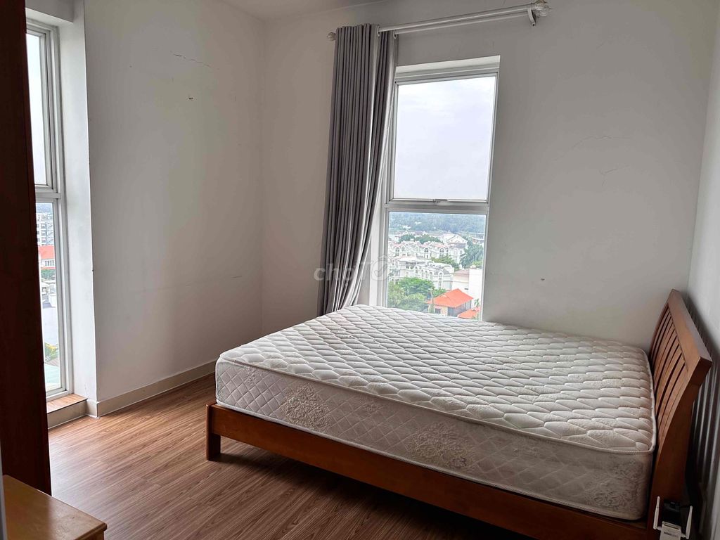 Rent us two bedrooms, tall floor, river view-center Thảo Điền