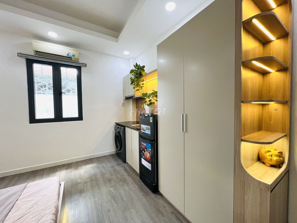 Renting a new room near dhv, second base, Kent College*9337*4*7*7*
