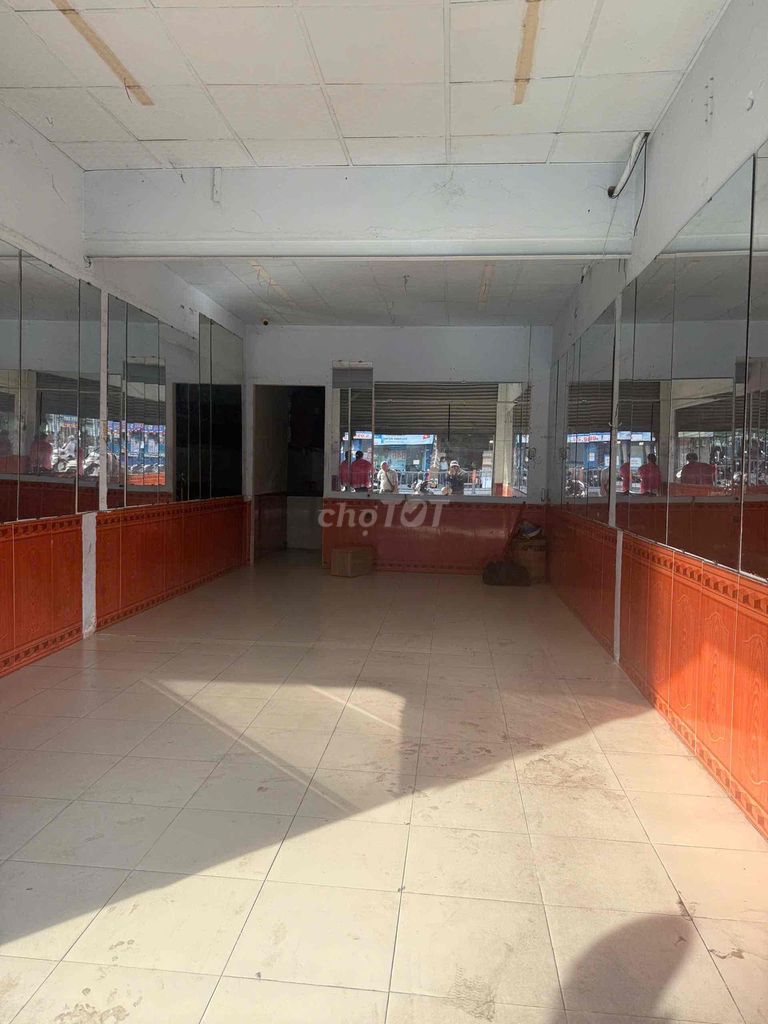 Quang trung Front For renting area 4 x12 ground floor with 2 bedrooms at 13 million