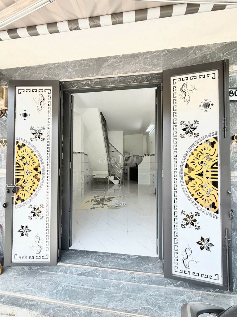 Rent a front house on Đỗ Nhuận, open Spa, nail...