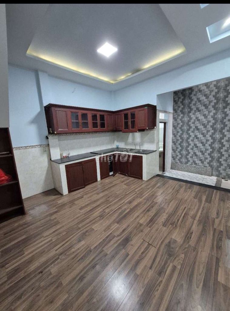 Rent 4 X 18 M floor 3 new bedroom P.Tây Thạnh