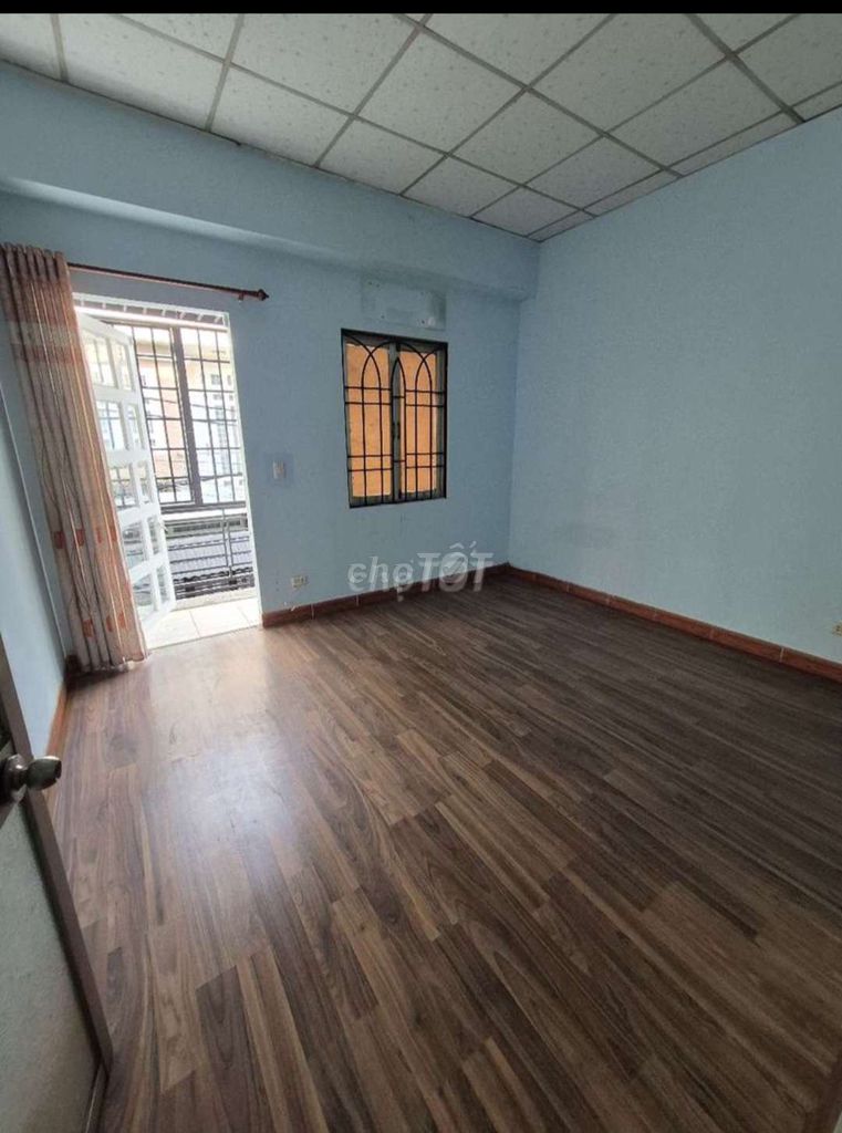 Rent 4 X 18 M floor 3 new bedroom P.Tây Thạnh