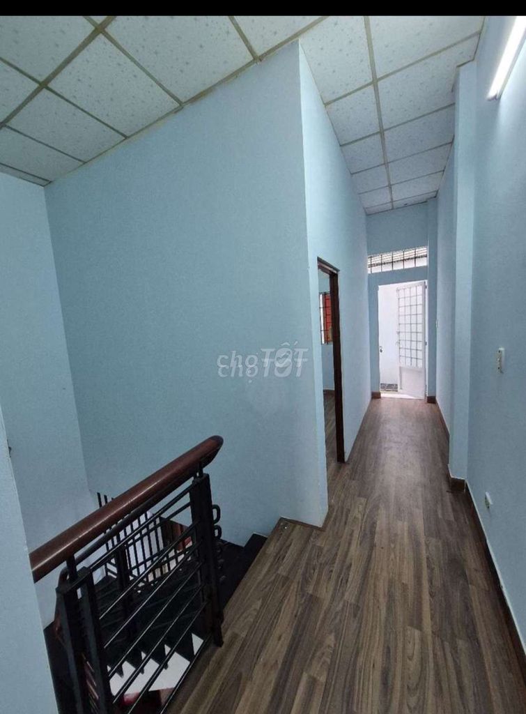 Rent 4 X 18 M floor 3 new bedroom P.Tây Thạnh