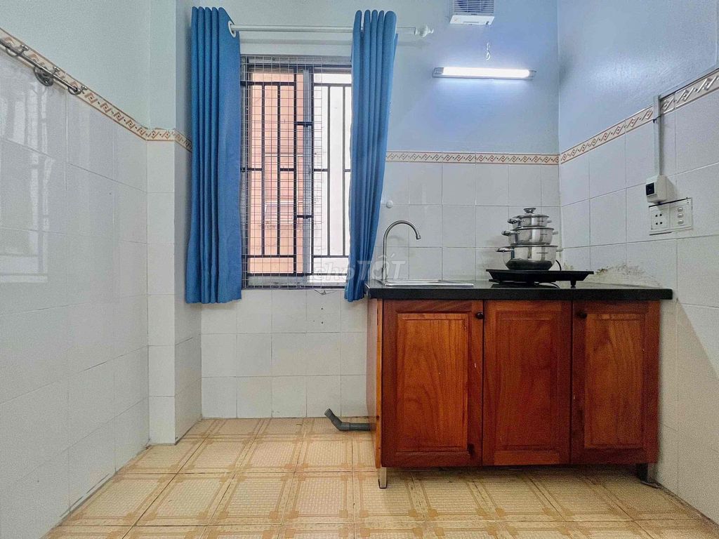 The open-air kitchen room is right near the new store.