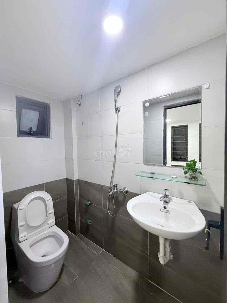 Rent a high guard room, Vườn Lài Tân Phú.