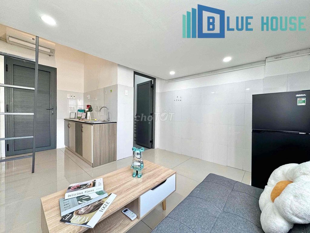upper room 2M - full interior - right to the shower