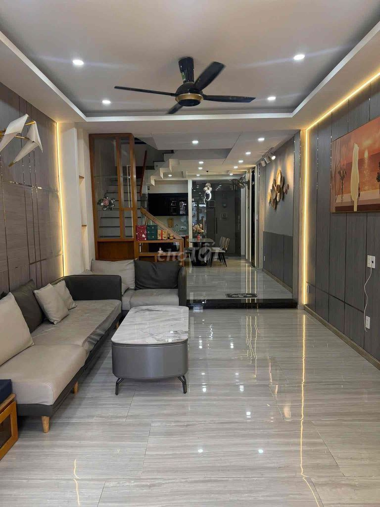 Rent a Clean House Phạm Văn Chiêu Street area 4 x16 Mt. 4th floor 5 bedroom