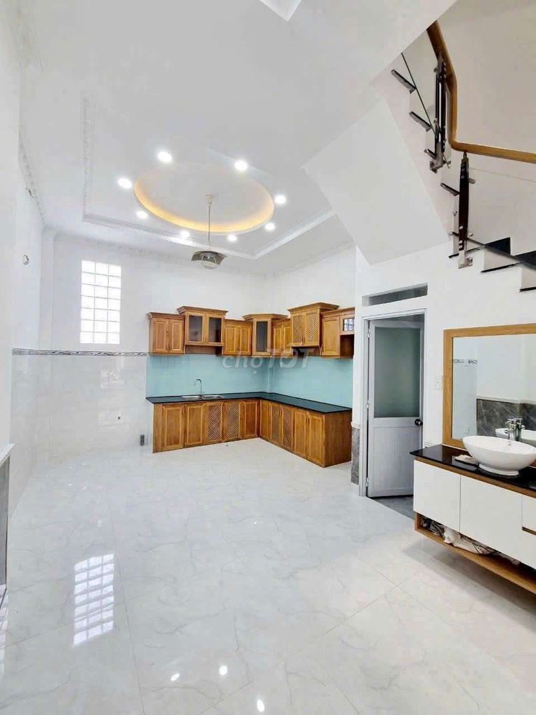Rent for nc - area 4.5 X18 M - 1979 Alley Huỳnh Tấn Phát - Nhà Bè