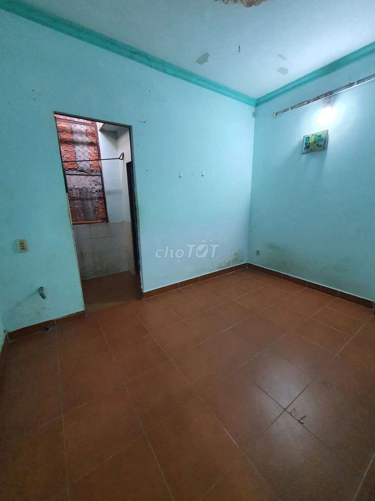 Main House Wat 4 x 14 1 suspended 2 bedroom 2 toilet 1