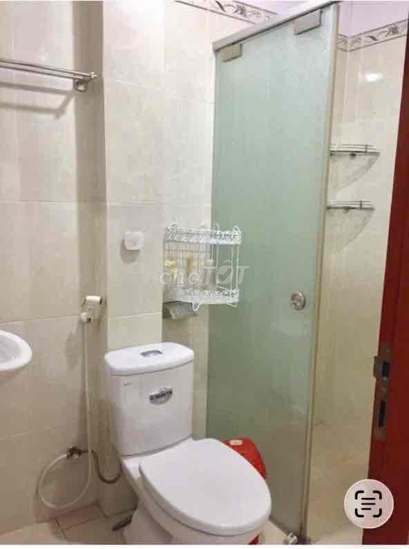 Rent the original house-- Nguyễn Thị Minh Khai, District 1.
