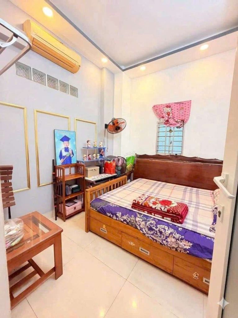 Rent area 3.2 X14 M - 4 bedroom - Huỳnh Tấn Phát - Nhà Bè.